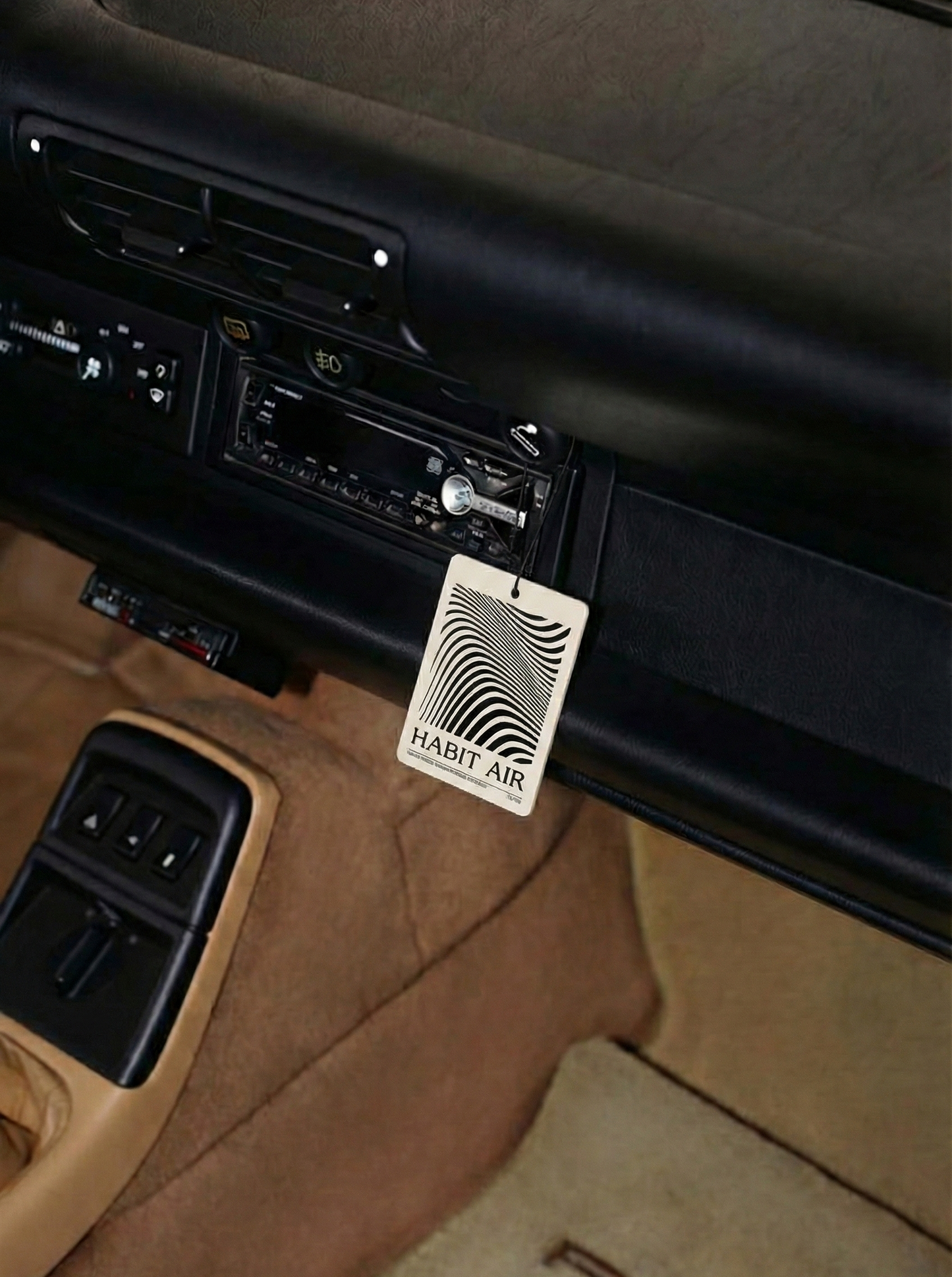 HABITAIR – VANILLA TOBACCO™ Premium Auto Parfume Card